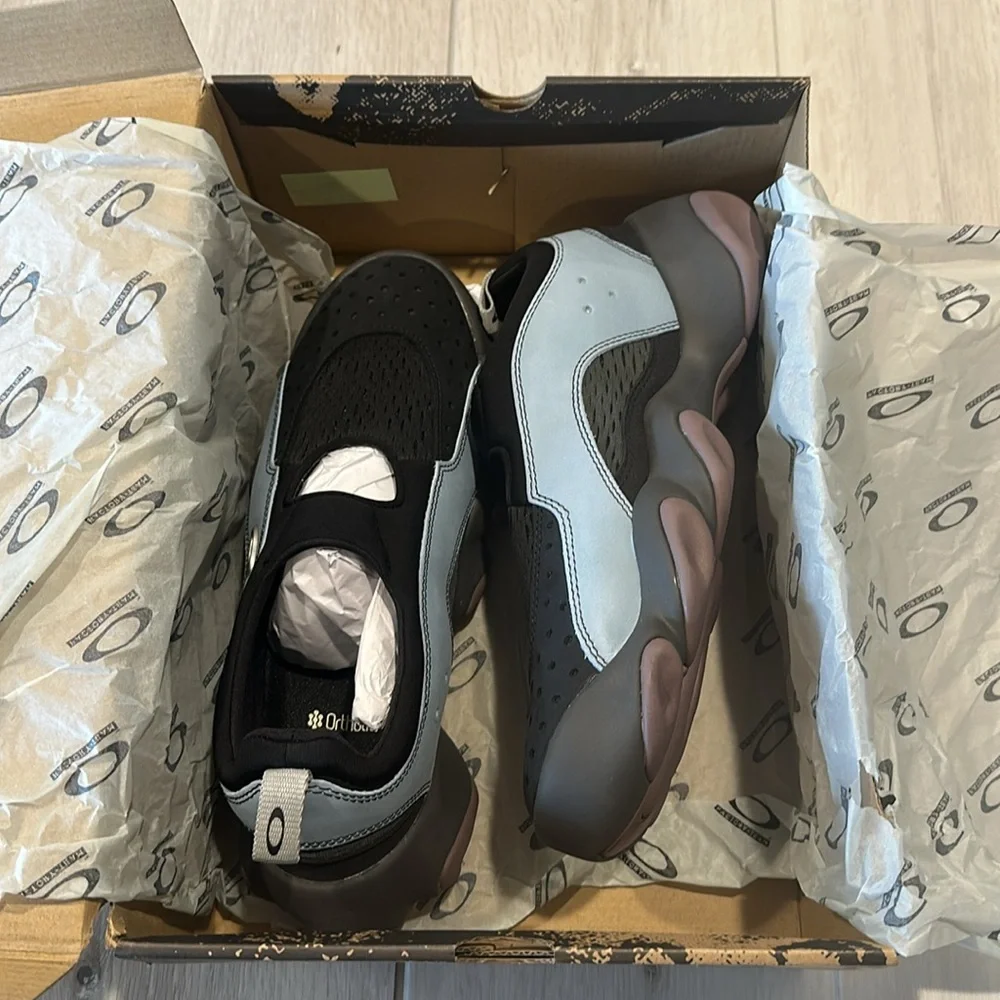 Oakley‎ Factory Team Ostrich Flesh Sandal Stone Blue/Black 10 New in Box